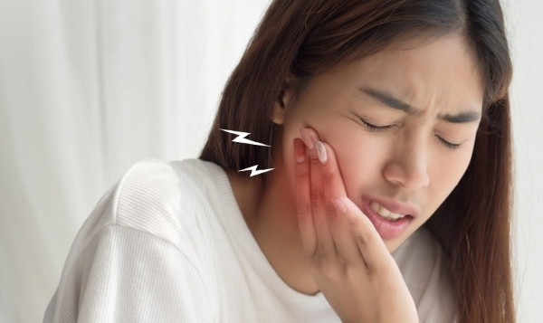 Những trường hợp không nên bọc răng sứ - Răng có bệnh lý